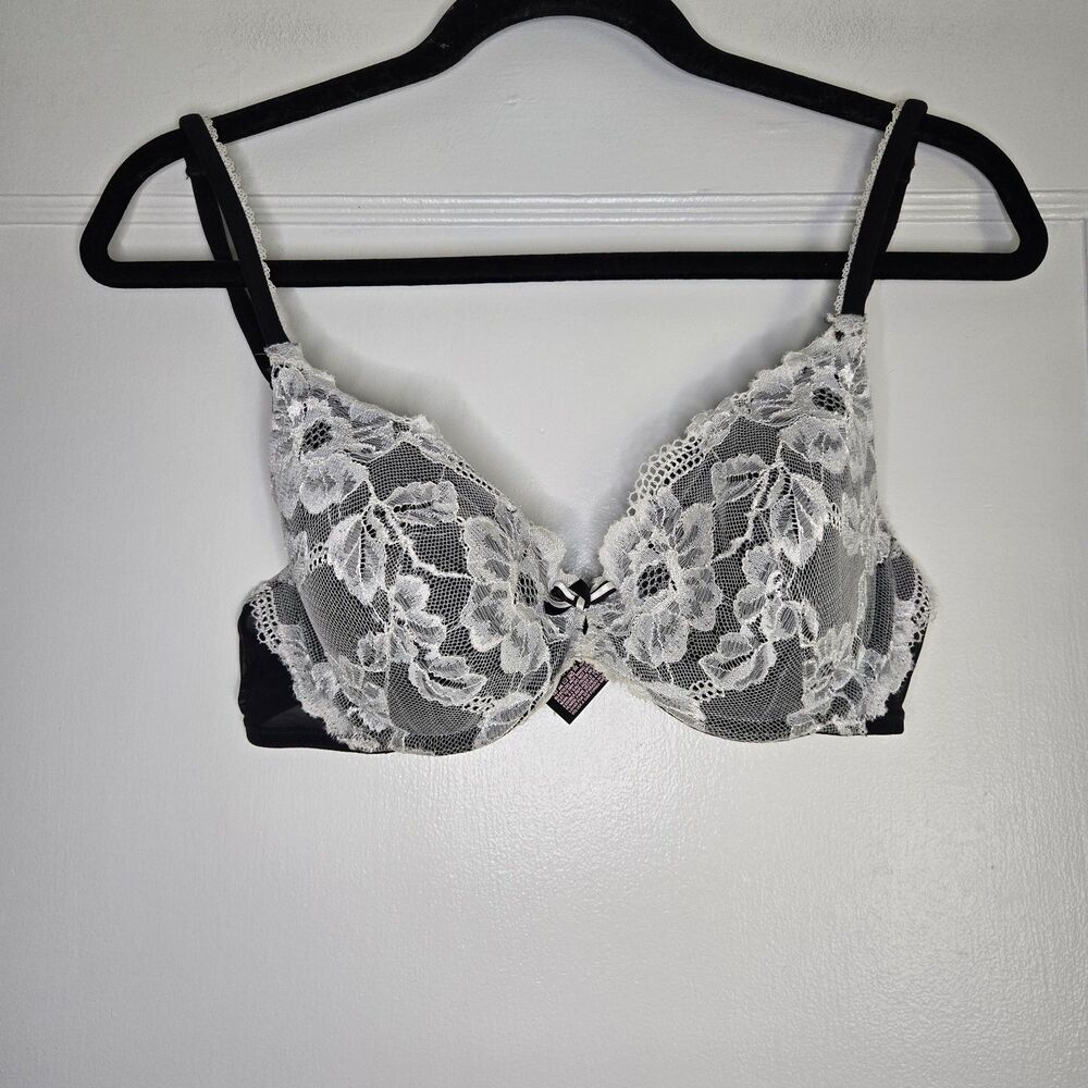 Victoria Secret Body by Victoria T Shirt Bra 34C Lace Black White